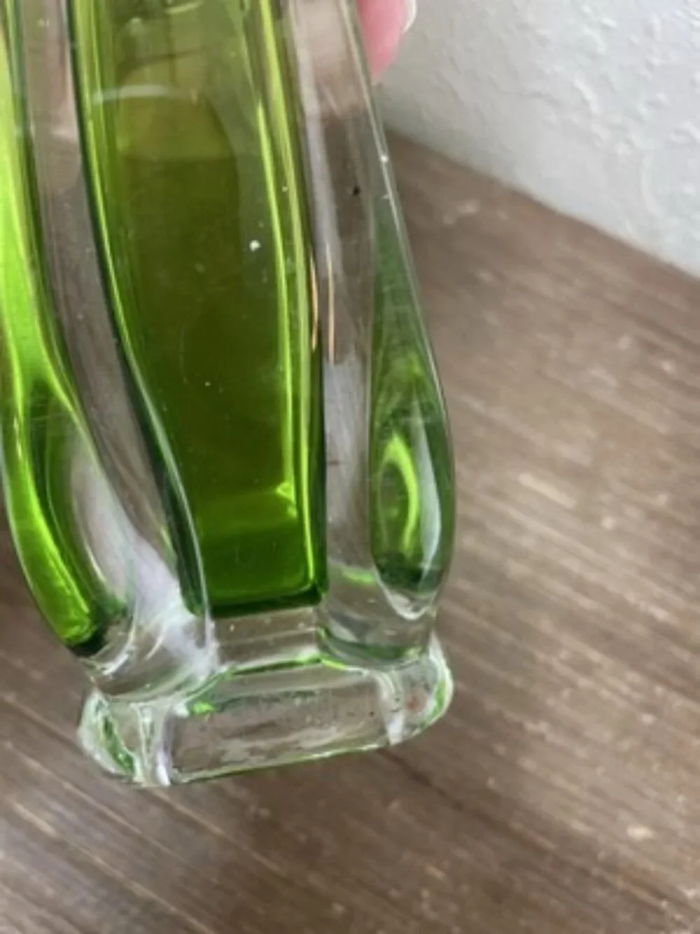 Vintage Green 4-Finger Swung Stretch Art Glass Vase MCM Retro Bud Chic Square
